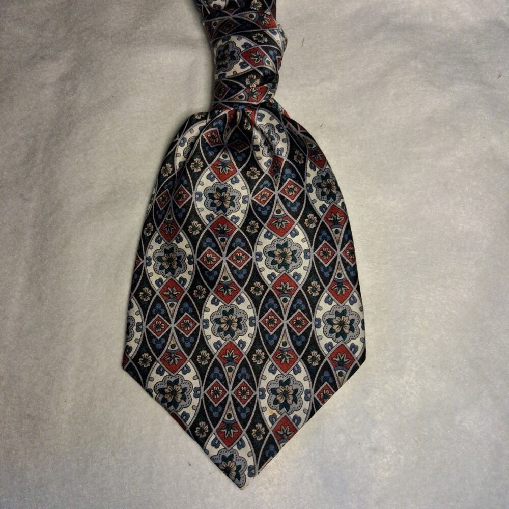 Stafford Men's 100% Silk Tie Red Blue Cream Geometric Medallion Classic 4" USA
